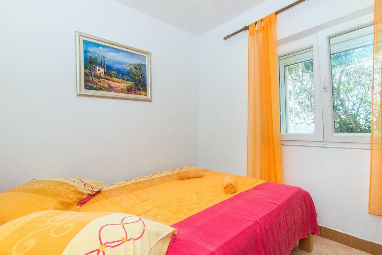 Apartments Robinzon Petar Gdinj Ruang foto