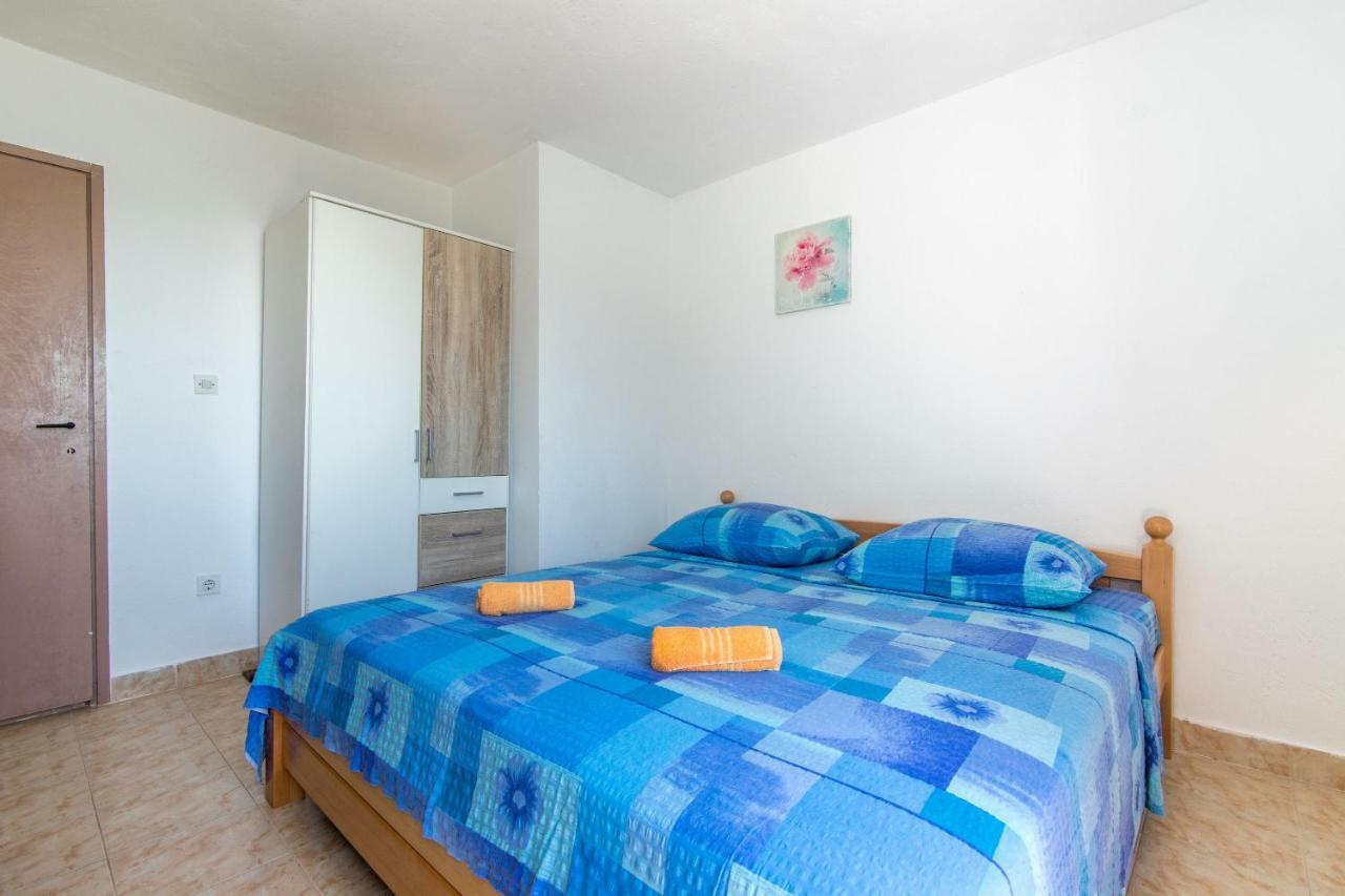 Apartments Robinzon Petar Gdinj Ruang foto