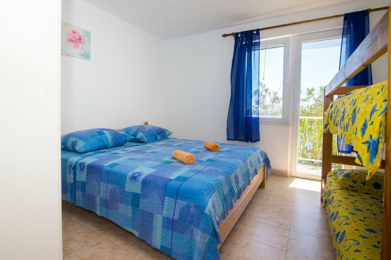 Apartments Robinzon Petar Gdinj Bagian luar foto