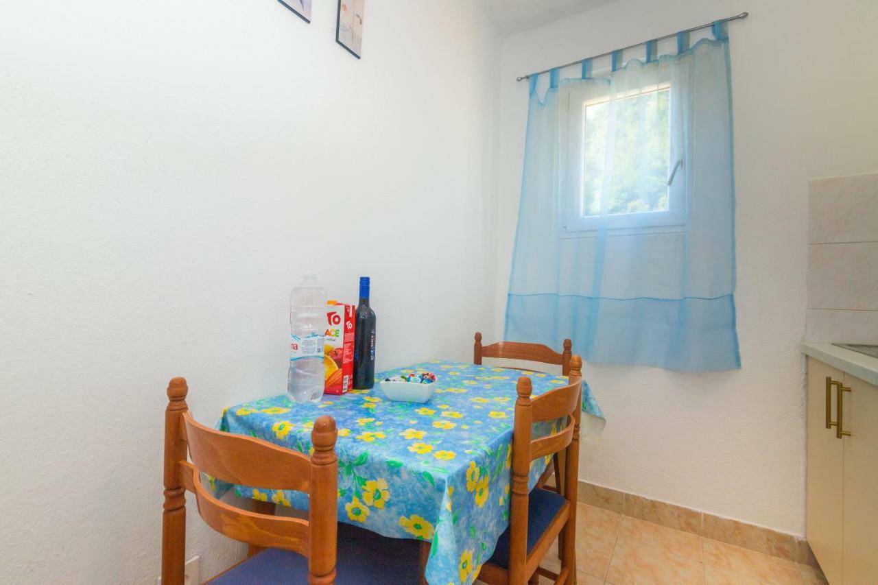 Apartments Robinzon Petar Gdinj Ruang foto